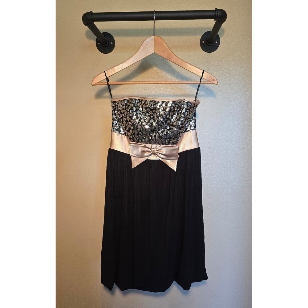 Y2k late 90s vintage black and gold sequin bubble hem strapless mini dress